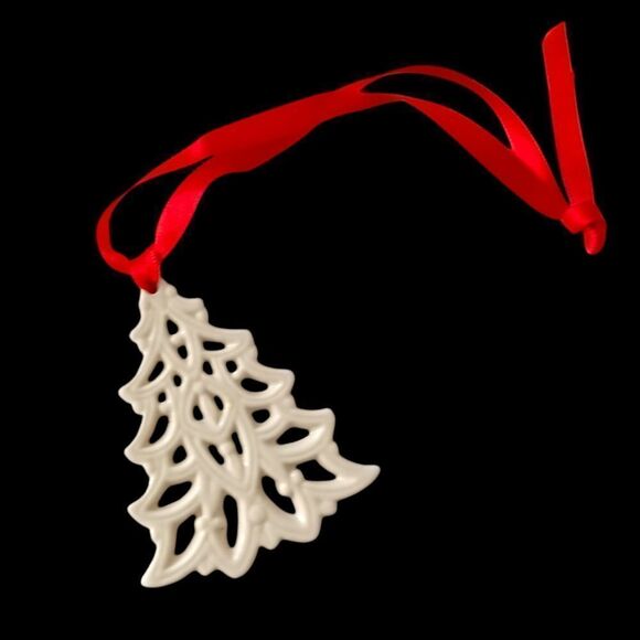 Lenox Pierced Christmas Tree Ornament Porcelain Vintage Charms Ivory Open Work. - Picture 1 of 11